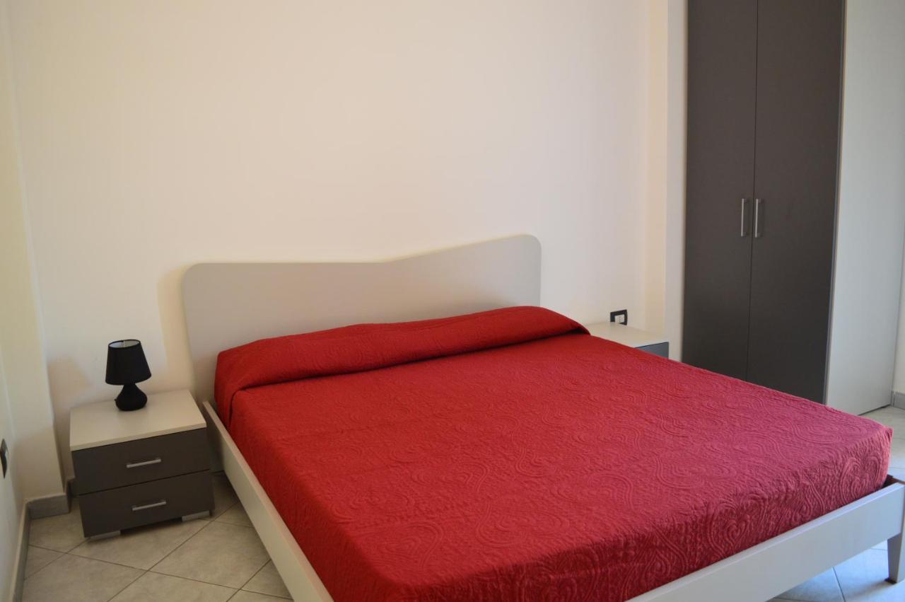 Le Zagare Case Vacanza Cropani Exteriör bild
