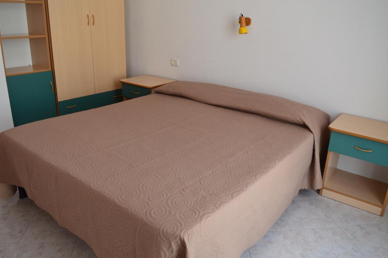 Le Zagare Case Vacanza Cropani Exteriör bild