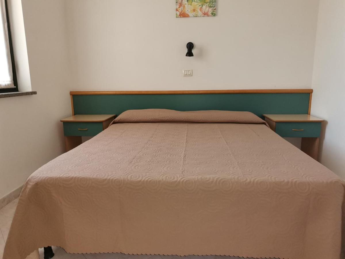 Le Zagare Case Vacanza Cropani Exteriör bild