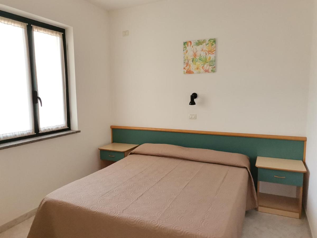 Le Zagare Case Vacanza Cropani Exteriör bild